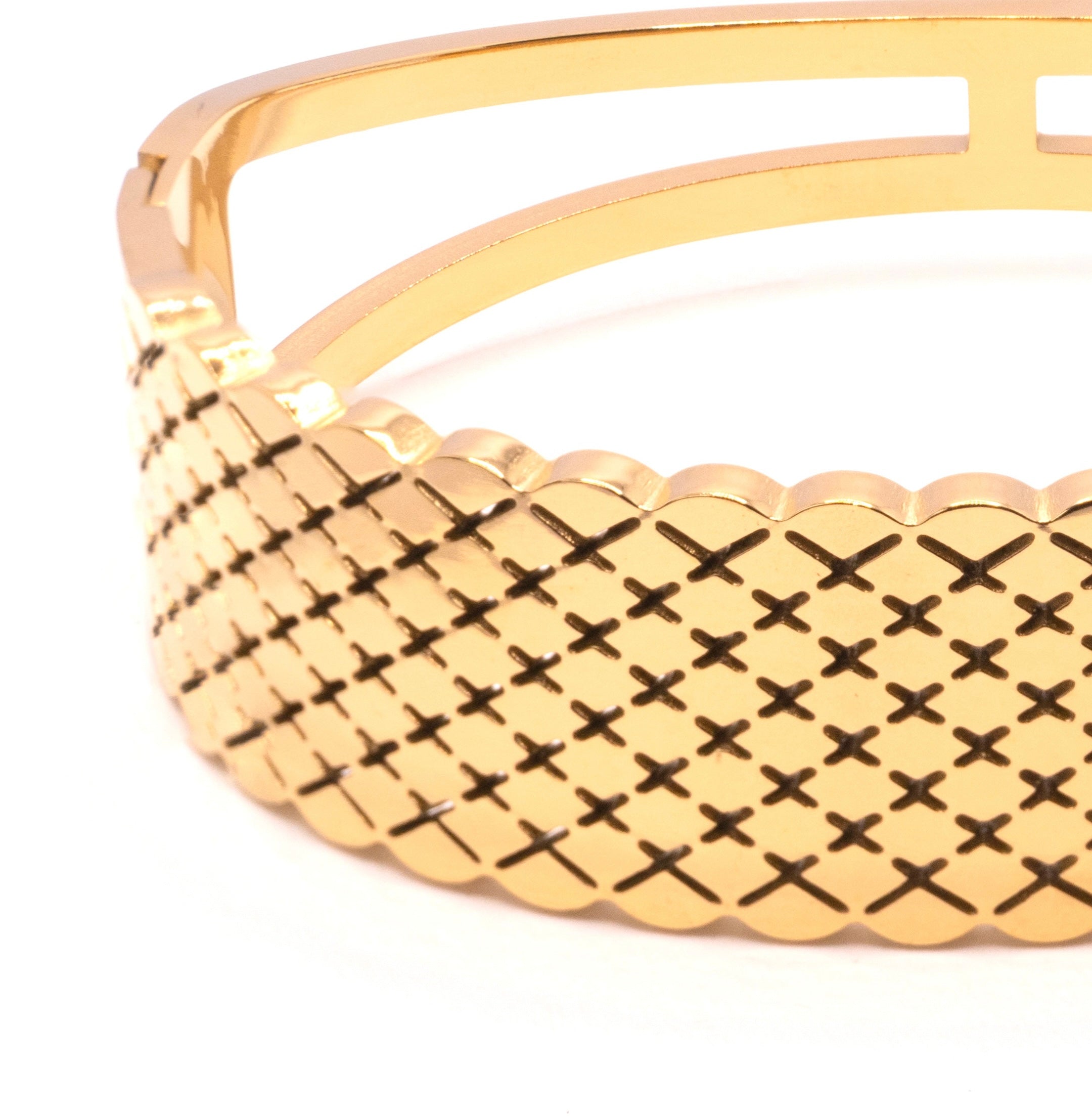 The Crosshatch Gold Cuff