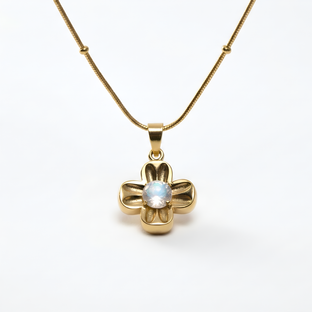 The Clover Glow Necklace