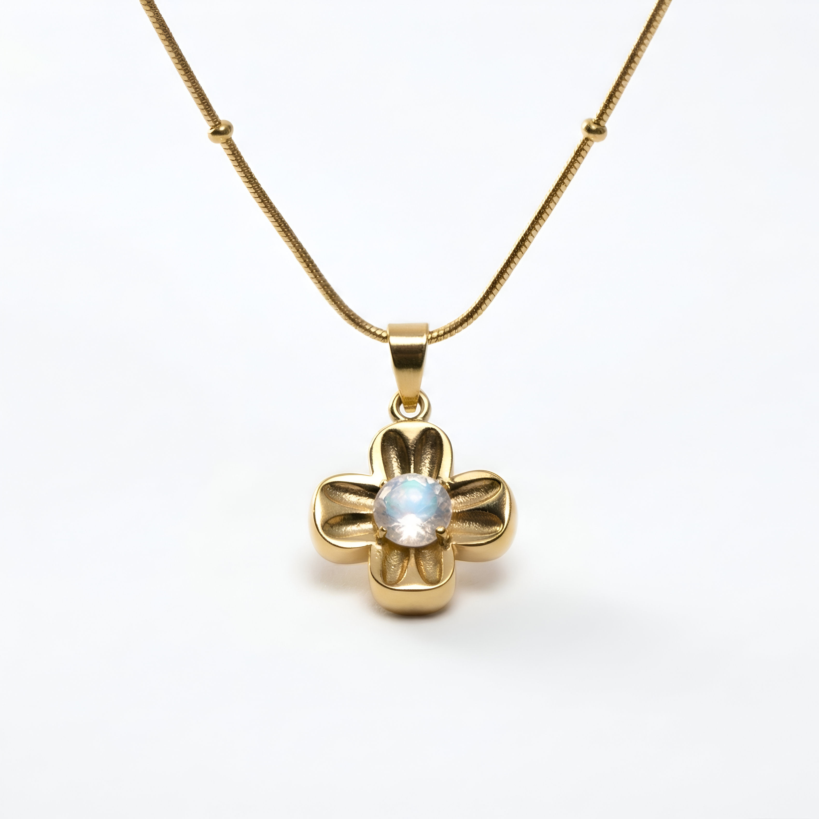 The Clover Glow Necklace