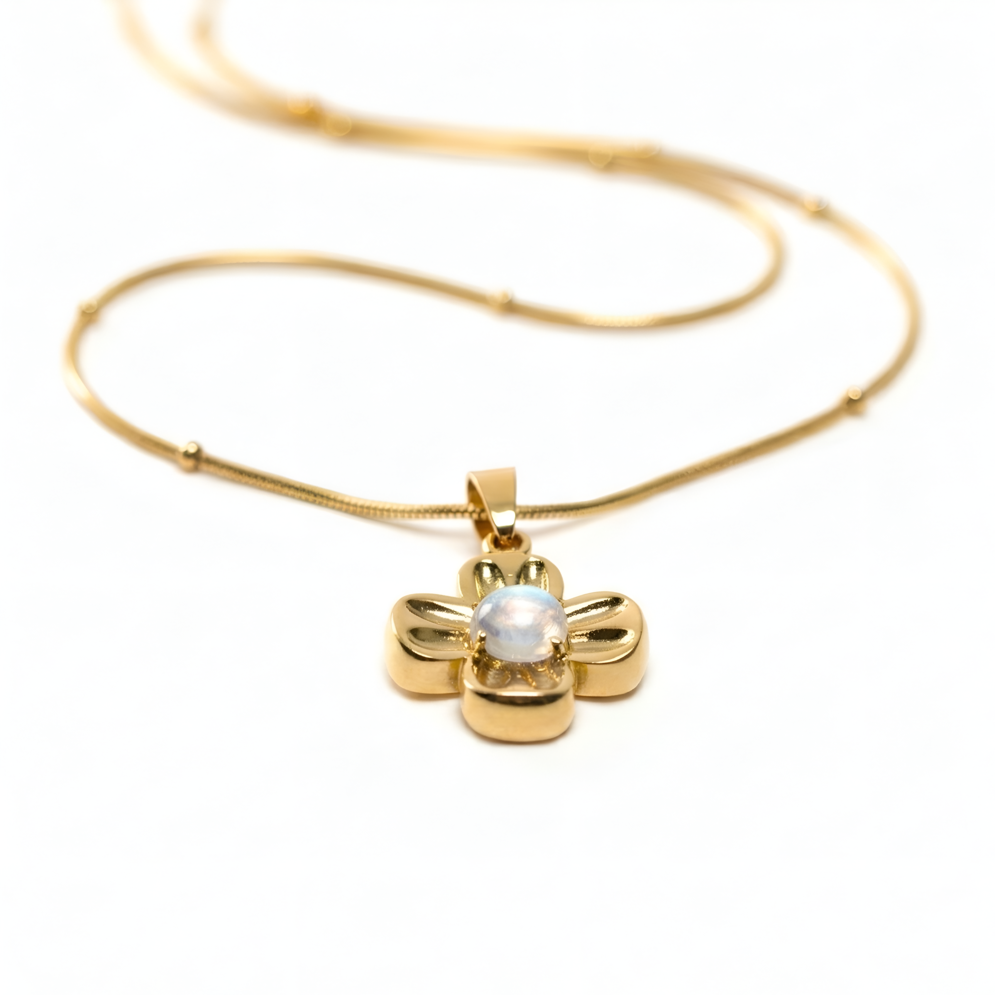 The Clover Glow Necklace