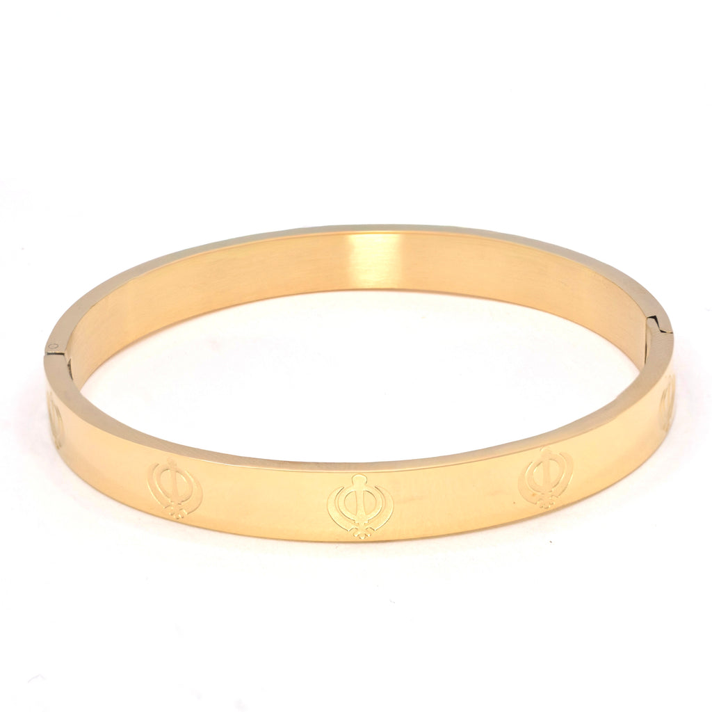 The Regal Emblem Bracelet