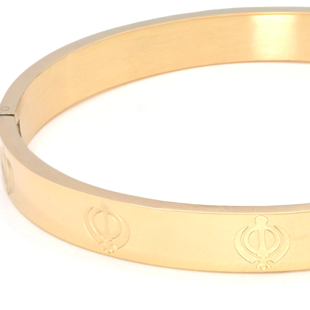 The Regal Emblem Bracelet