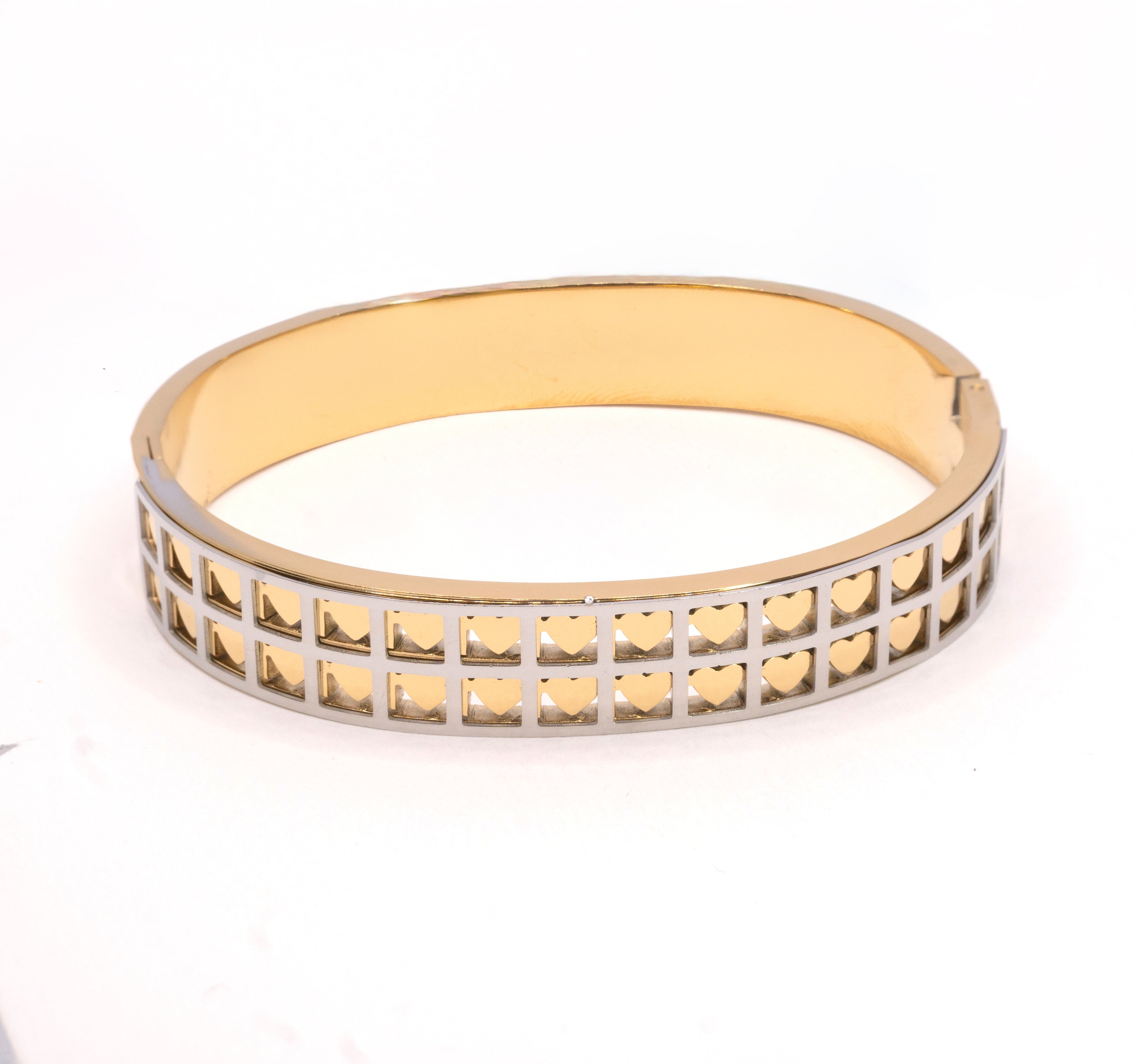 The Golden Heart Grid Bracelet