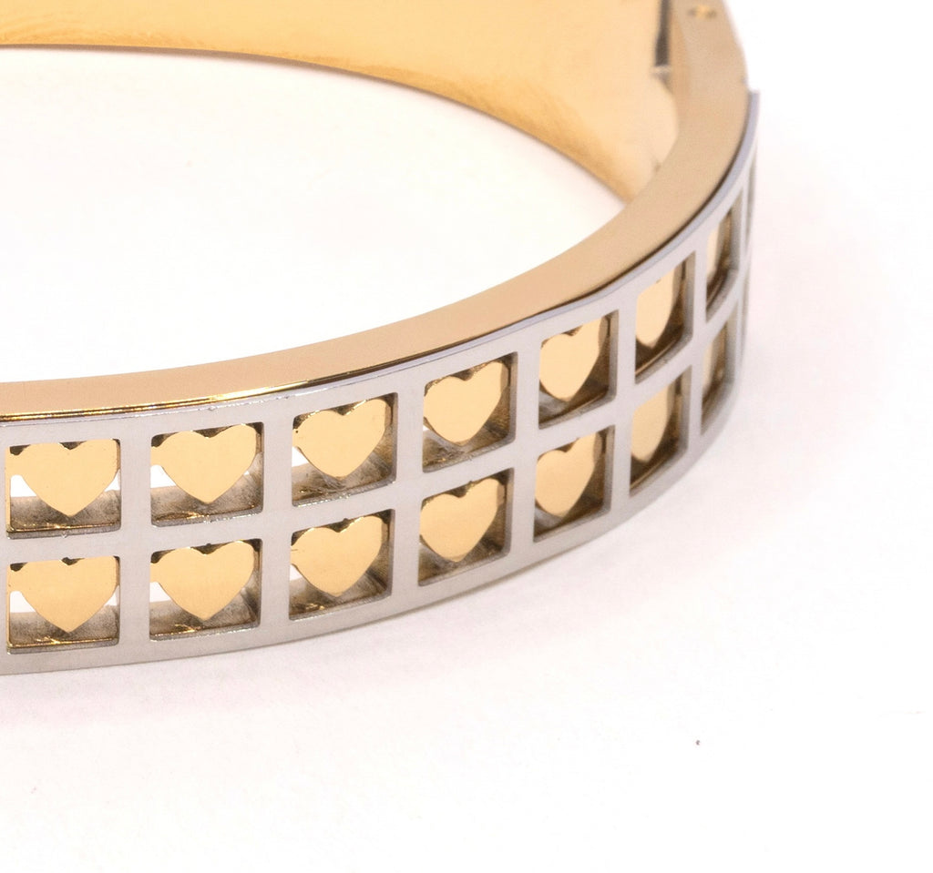 The Golden Heart Grid Bracelet