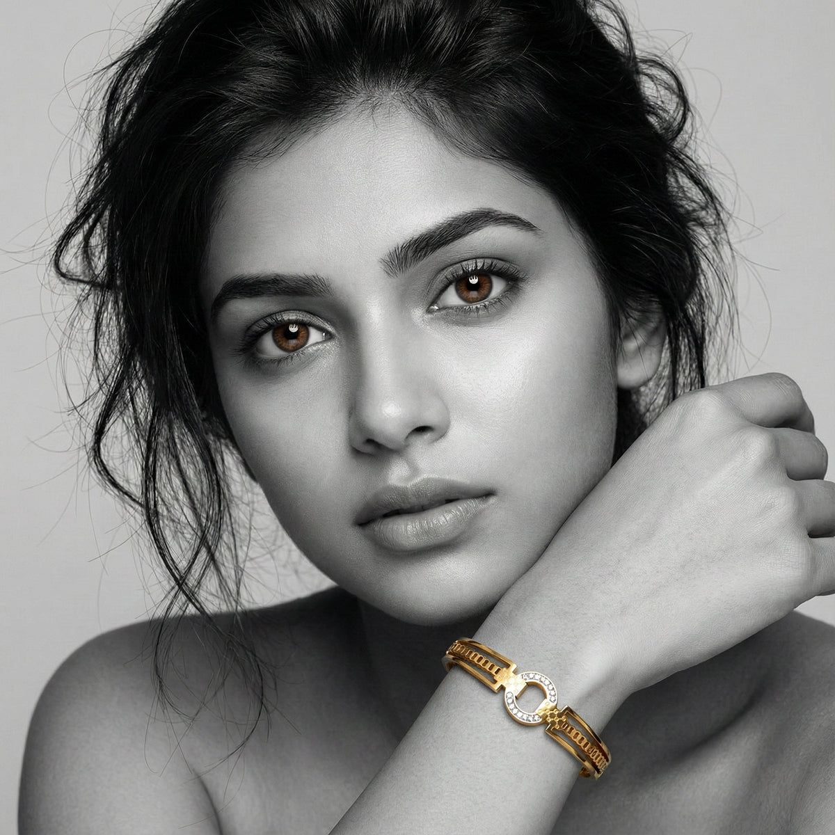 The Radiant Halo Bracelet