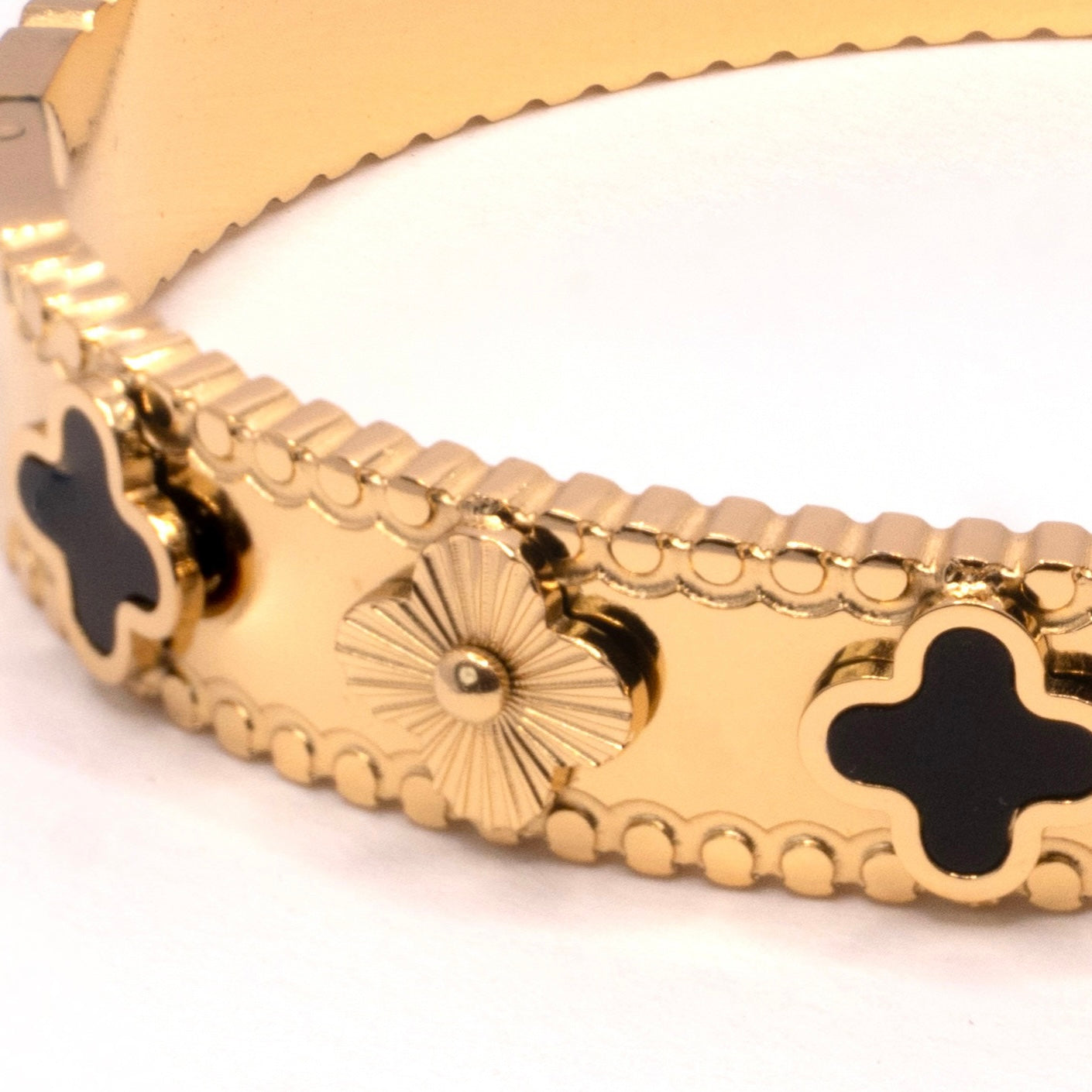 The Noir Clover Bangle