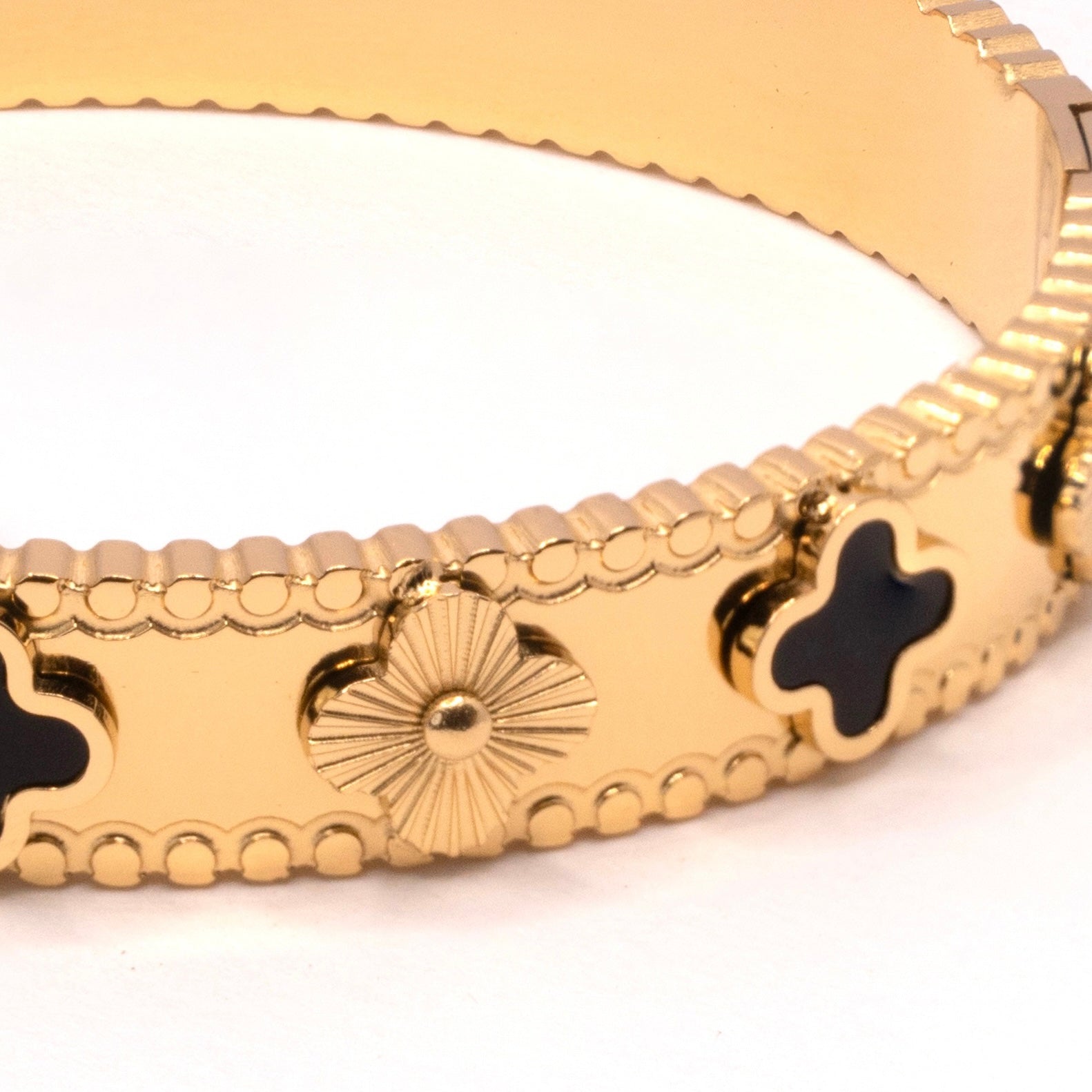 The Noir Clover Bangle
