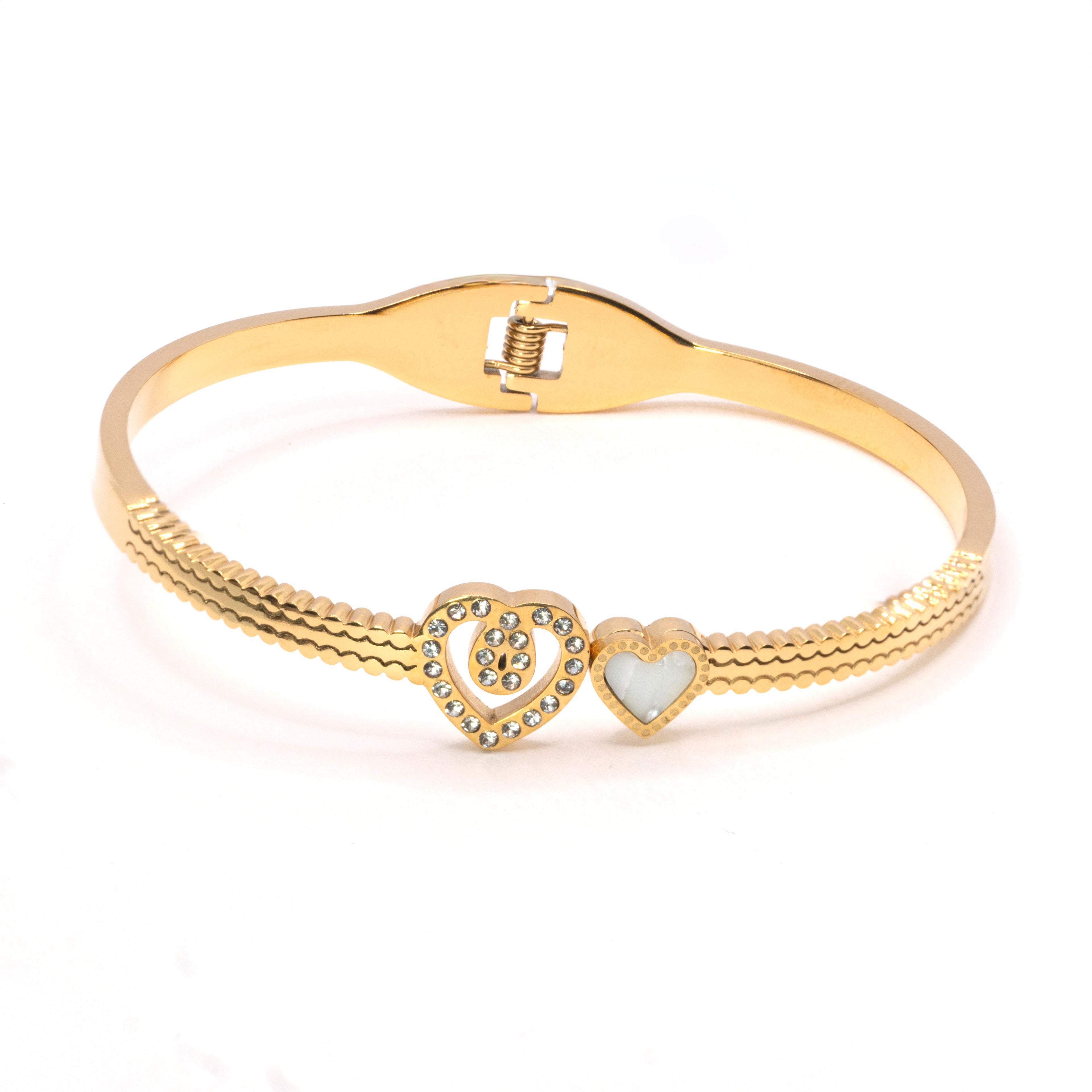 The Golden Hearts Embrace Bracelet