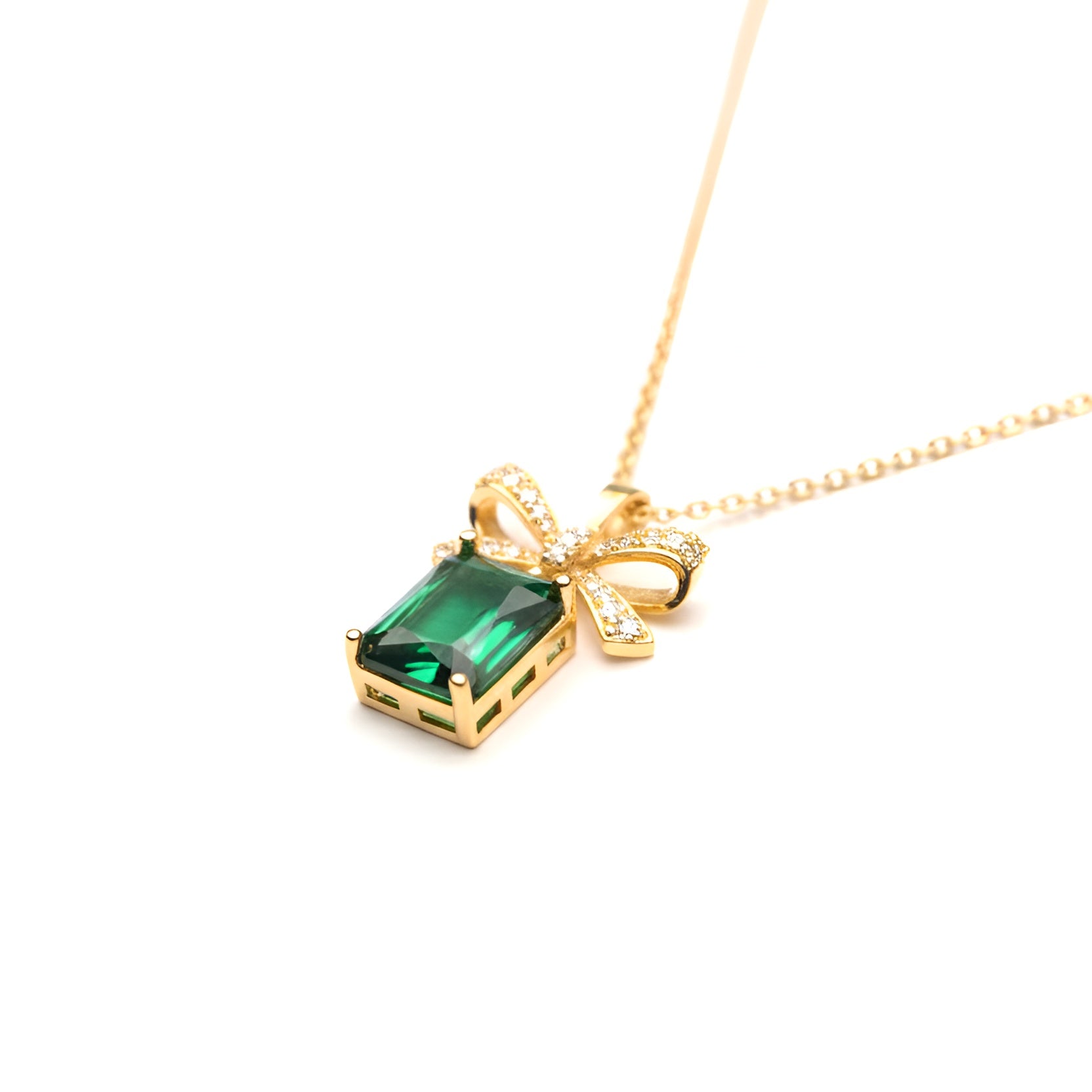 The Golden Emerald Bow Grace Necklace