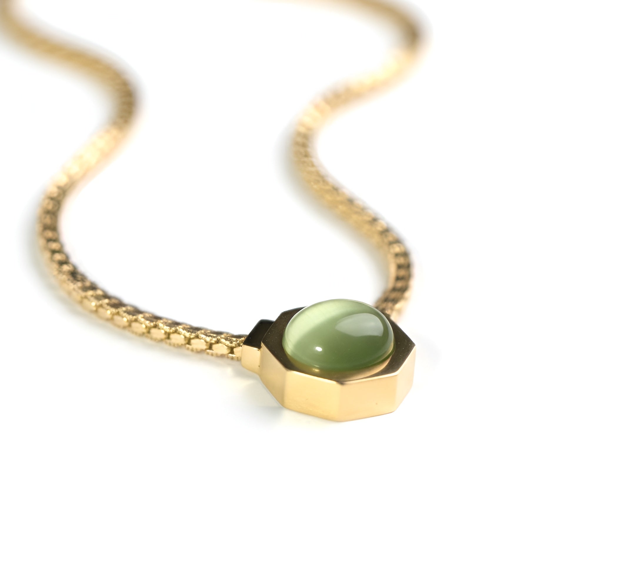 The Verdant Halo Necklace