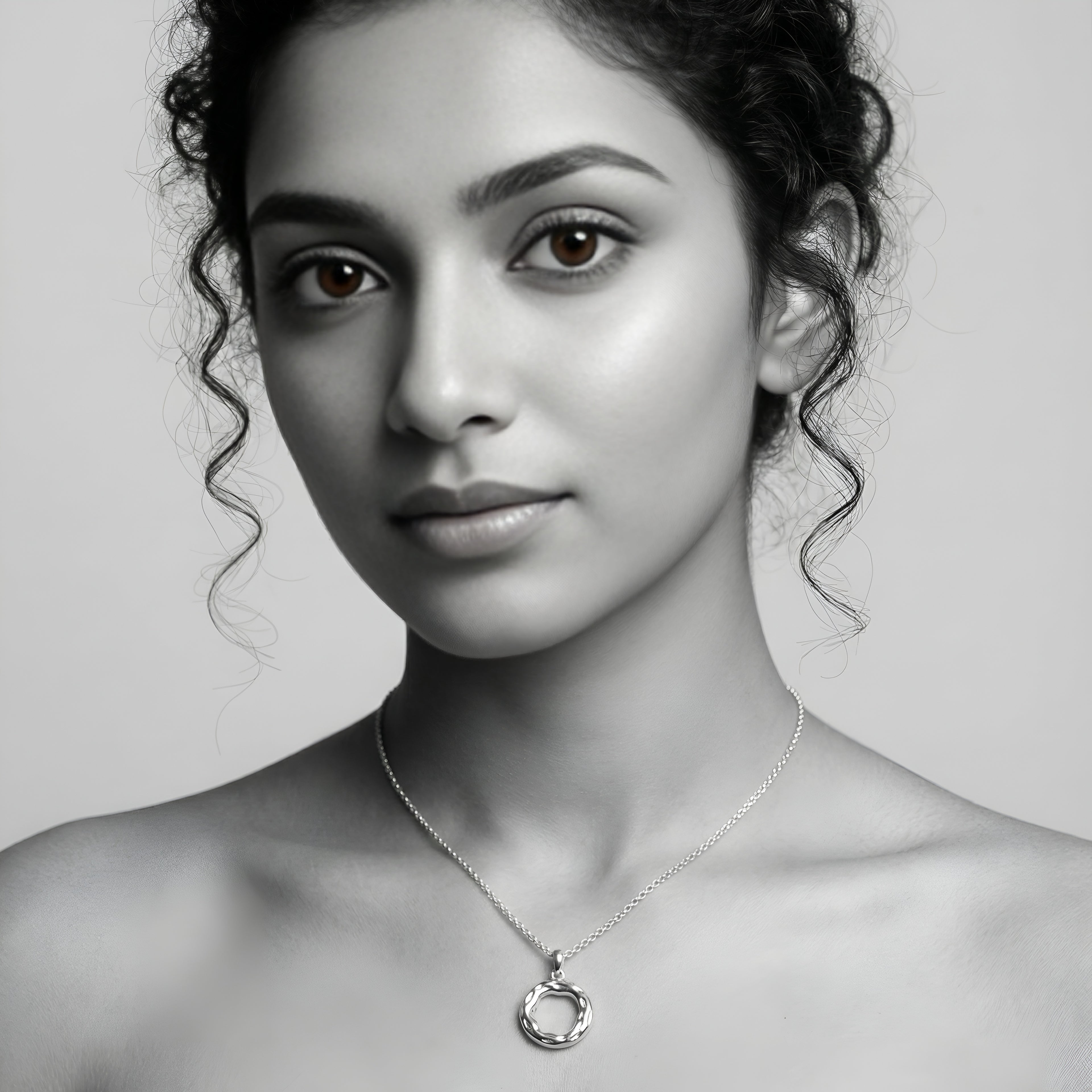 The Eternal Loop Silver Necklace