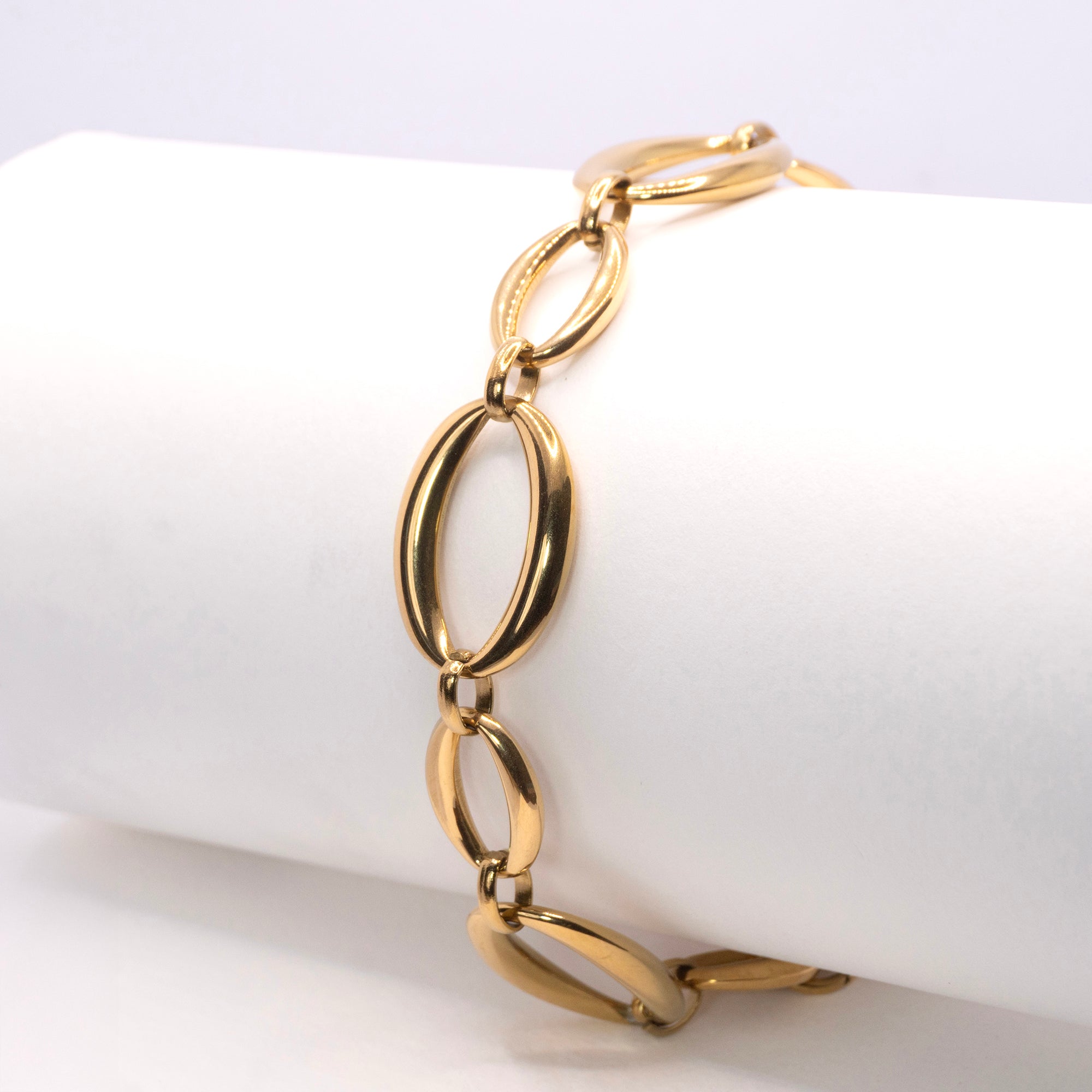 The Elongated Link Bracelet