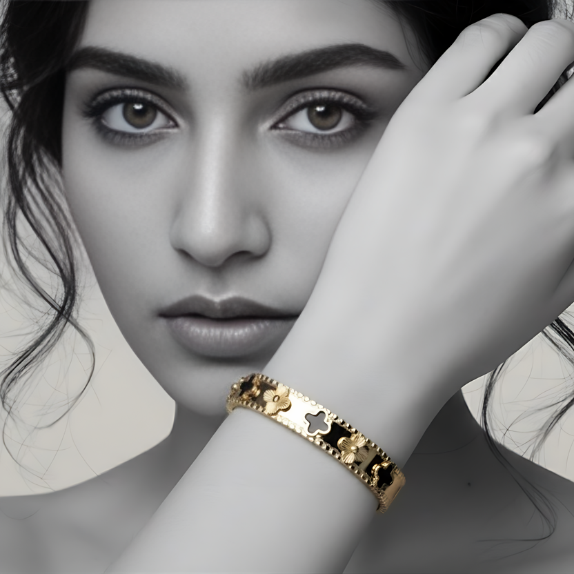 The Noir Clover Bangle