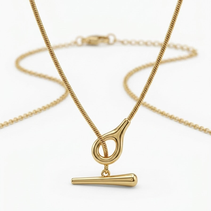 The Aurelle Toggle Necklace