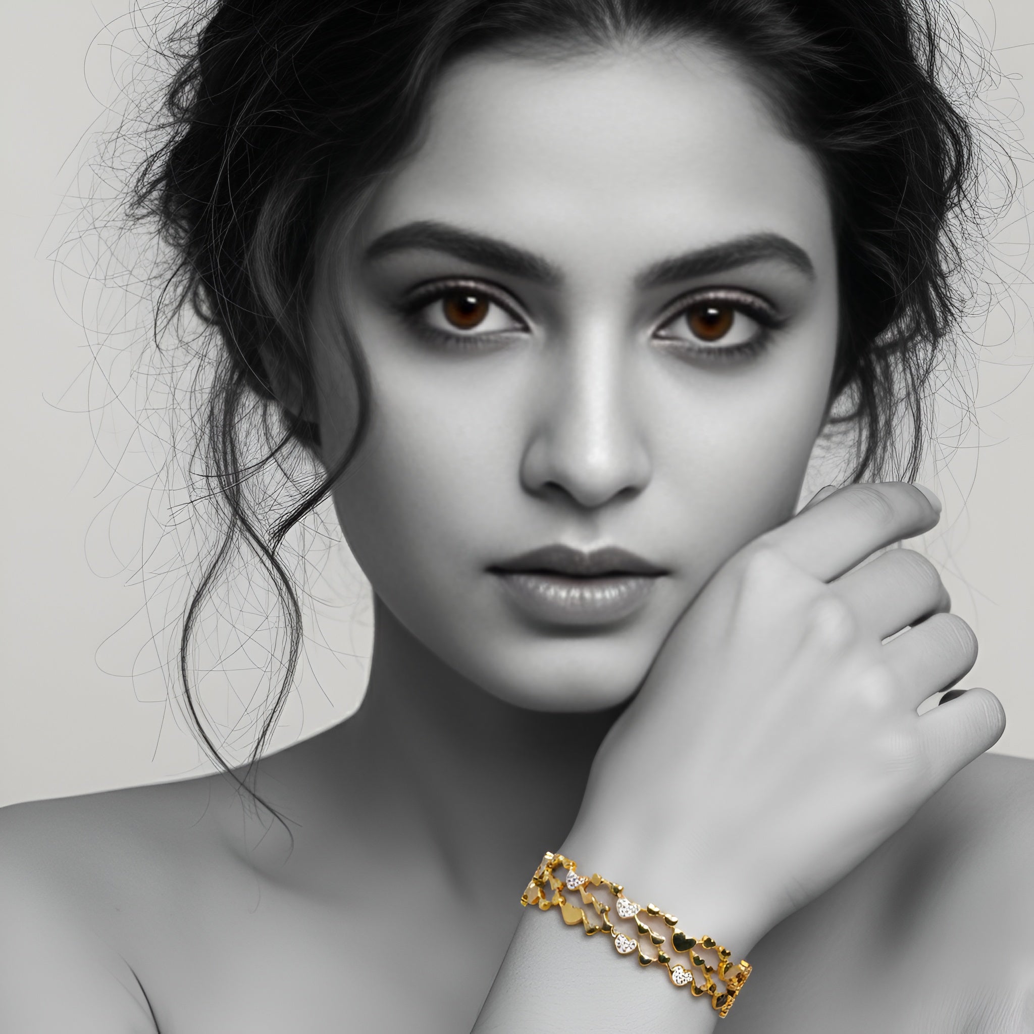 The Heartline Glow Bangle