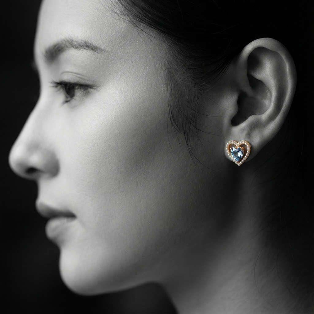 The Heartlight Stud Earrings