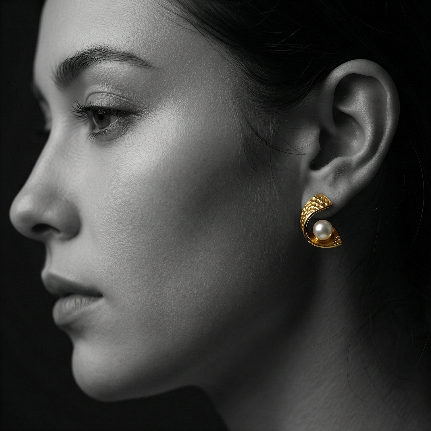 The Gilded Pearl Curve Studs