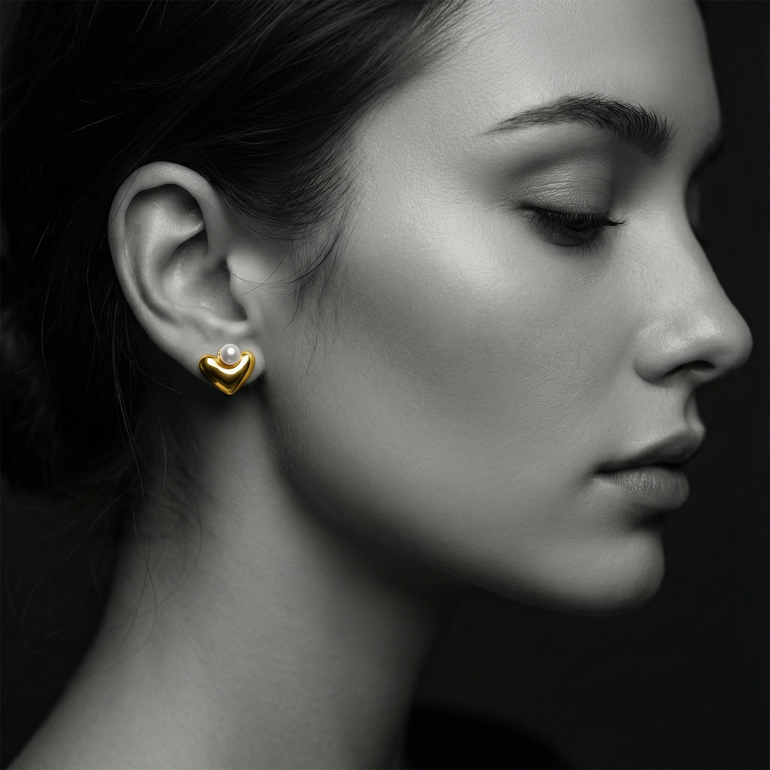 The Golden Heart Pearl Studs