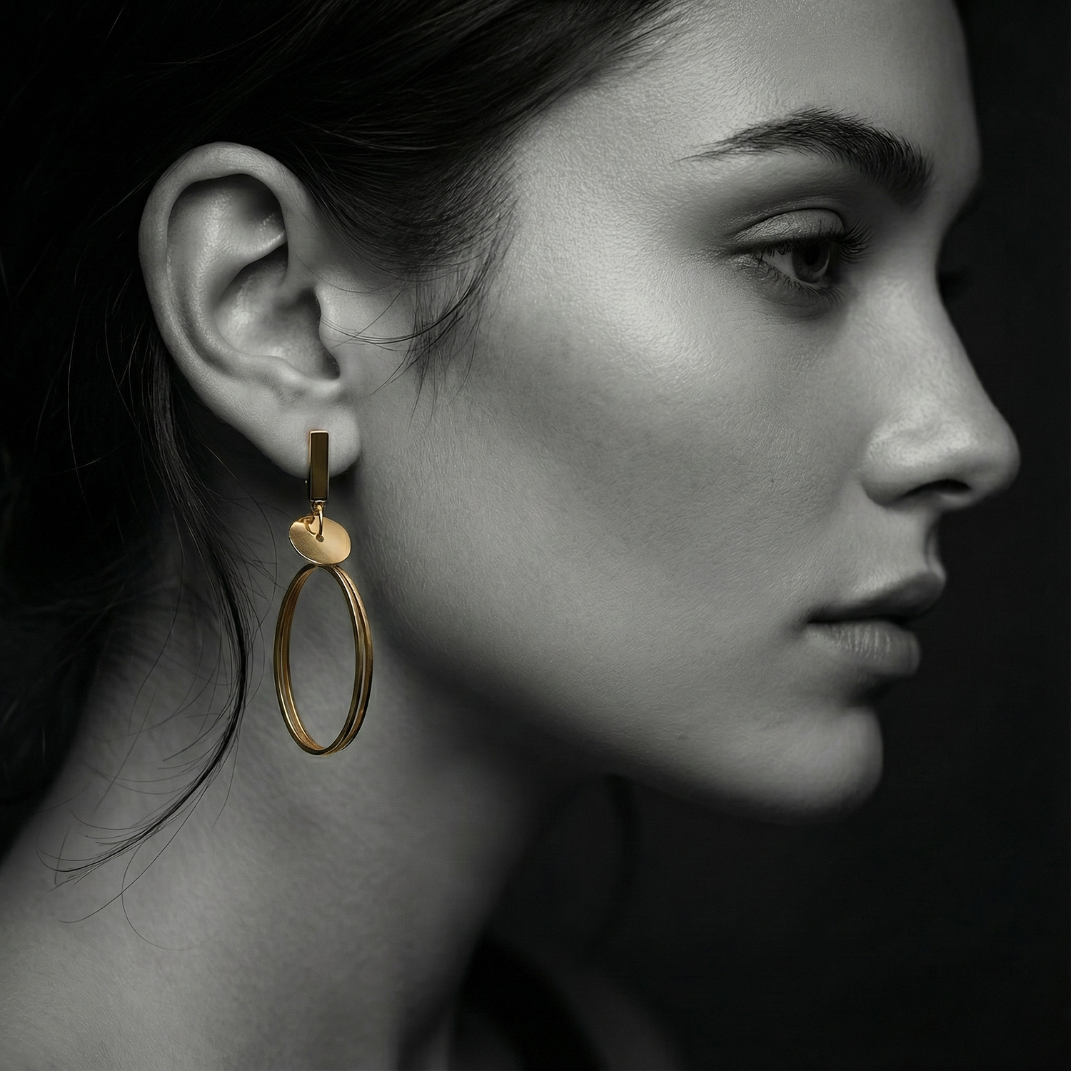 The Aurelia Oval Drop Earrings
