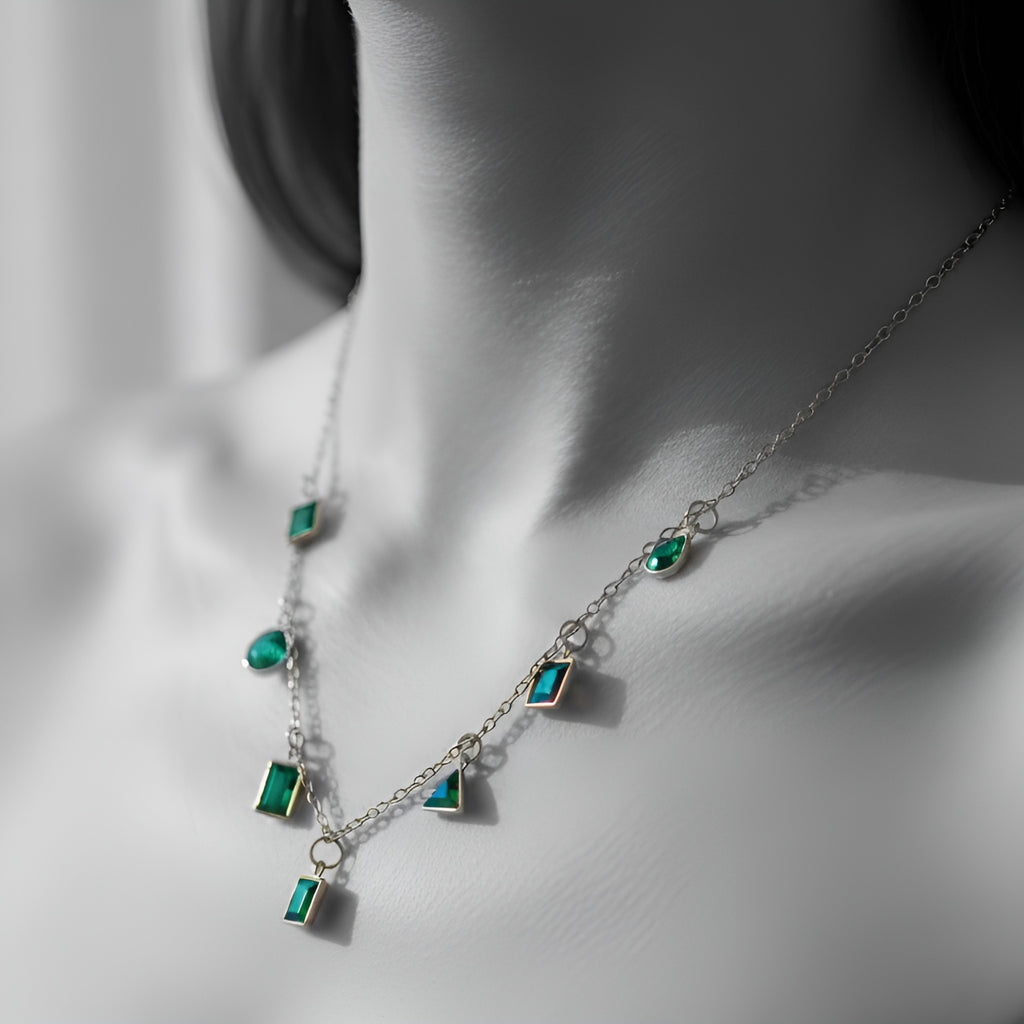 The Emerald Drift Necklace