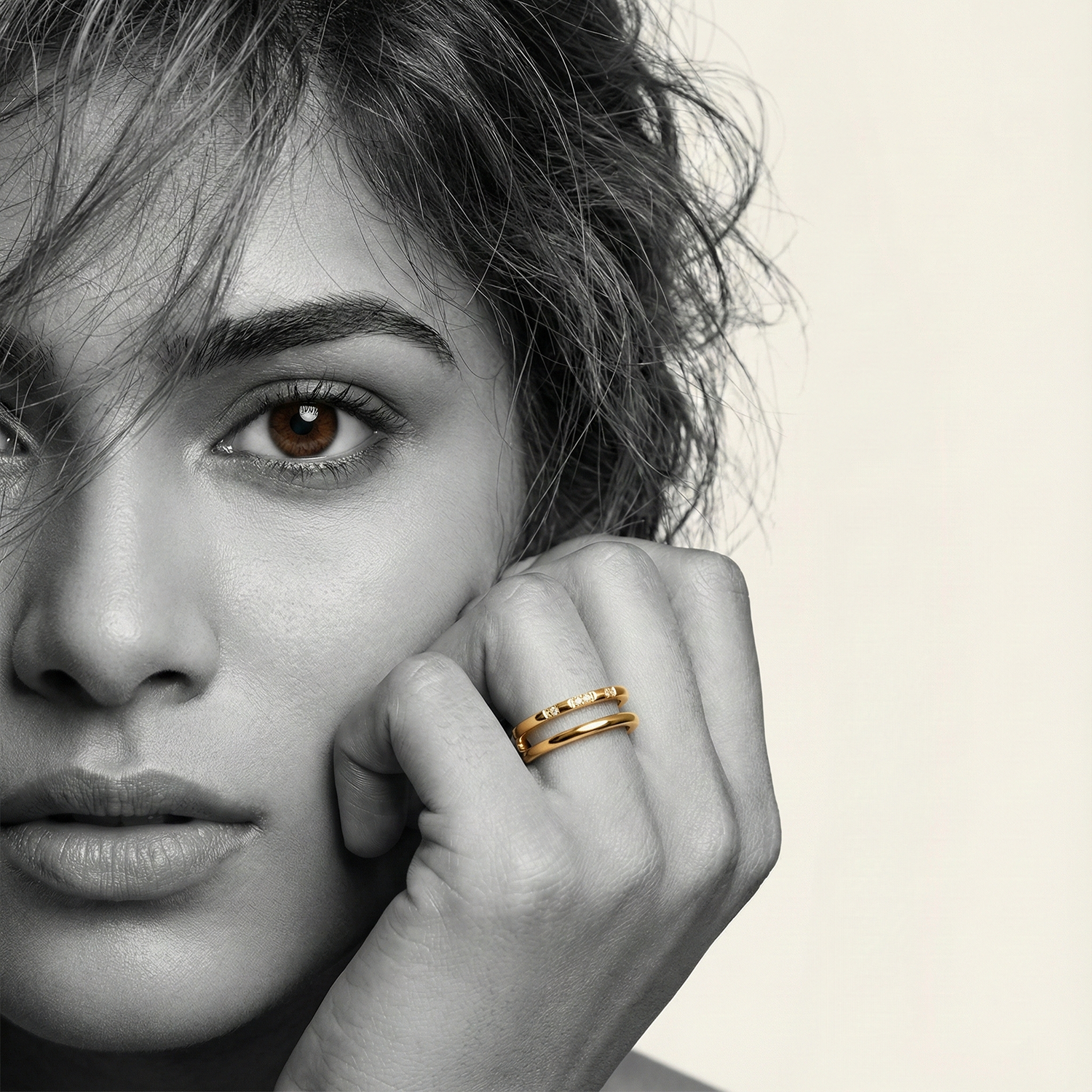 The Golden Orbit Ring