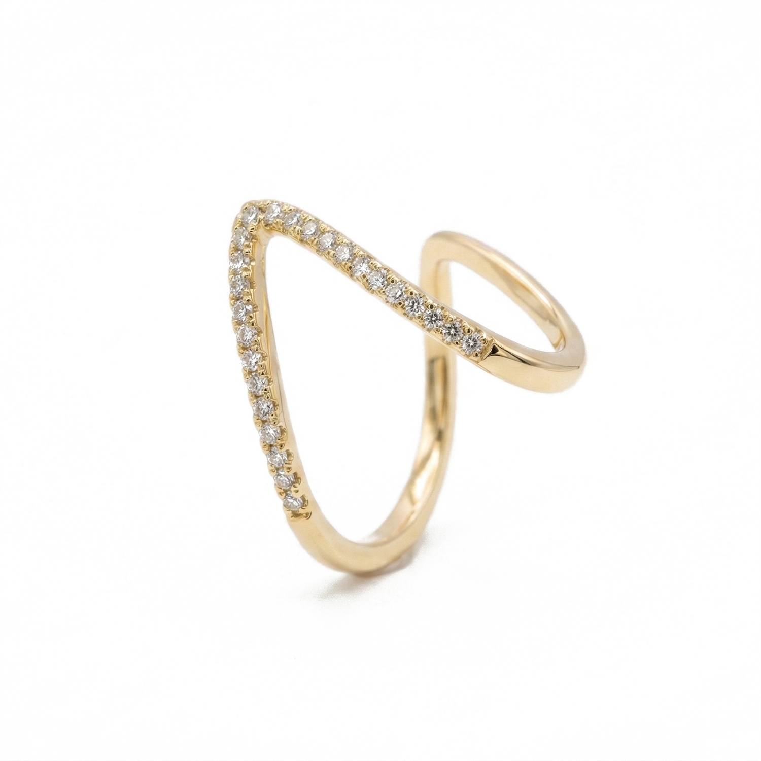 The Luminous V Curve Ring